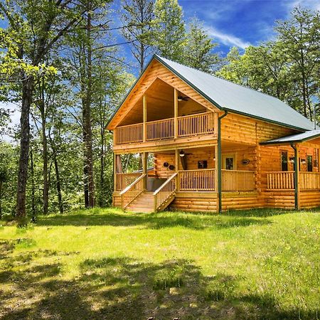 Gatlinburg - Honeymoon Hideaway Villa Bagian luar foto