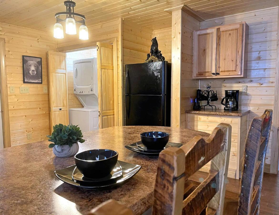 Gatlinburg - Honeymoon Hideaway Villa Bagian luar foto