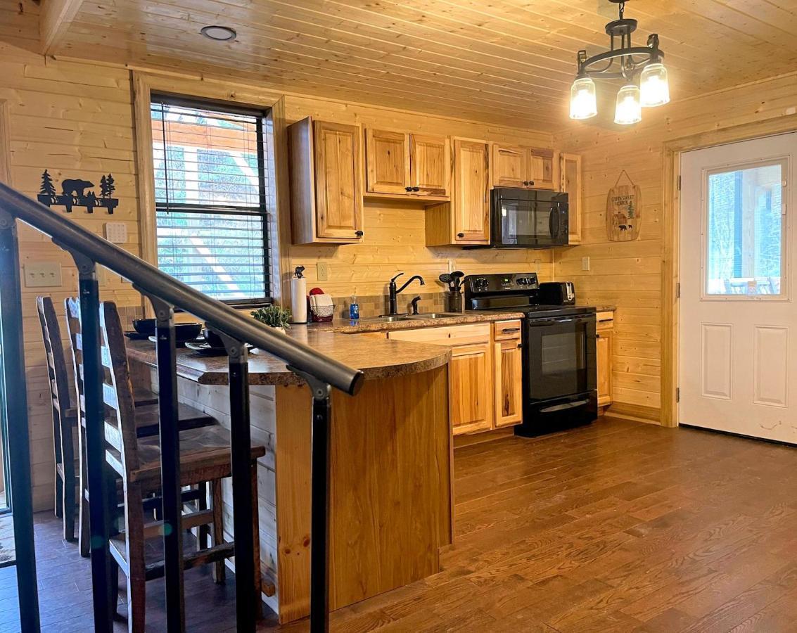 Gatlinburg - Honeymoon Hideaway Villa Bagian luar foto