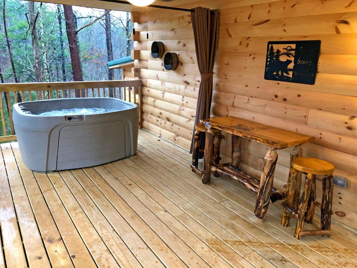 Gatlinburg - Honeymoon Hideaway Villa Bagian luar foto